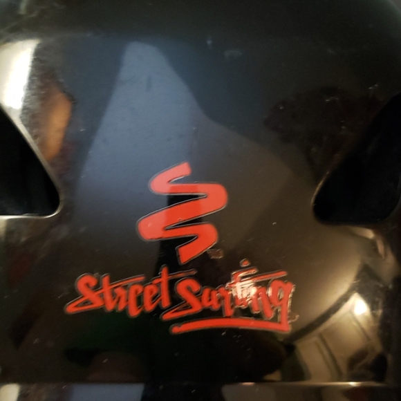 Street Surfing Bike Skate/Waveboard Safety Helmut - Picture 5 of 14